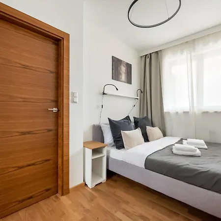 Pokorna Comfort Apartment Varsavia Esterno foto